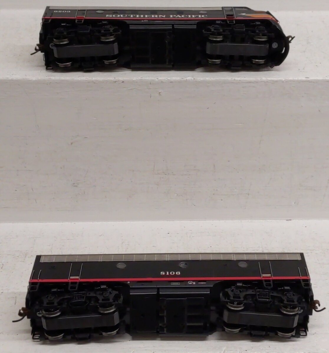 Athearn G1627 HO Scale Southern Pacific F-7A Phase 1 #6203 & F-7B Phase 1 #8106 EX/Box