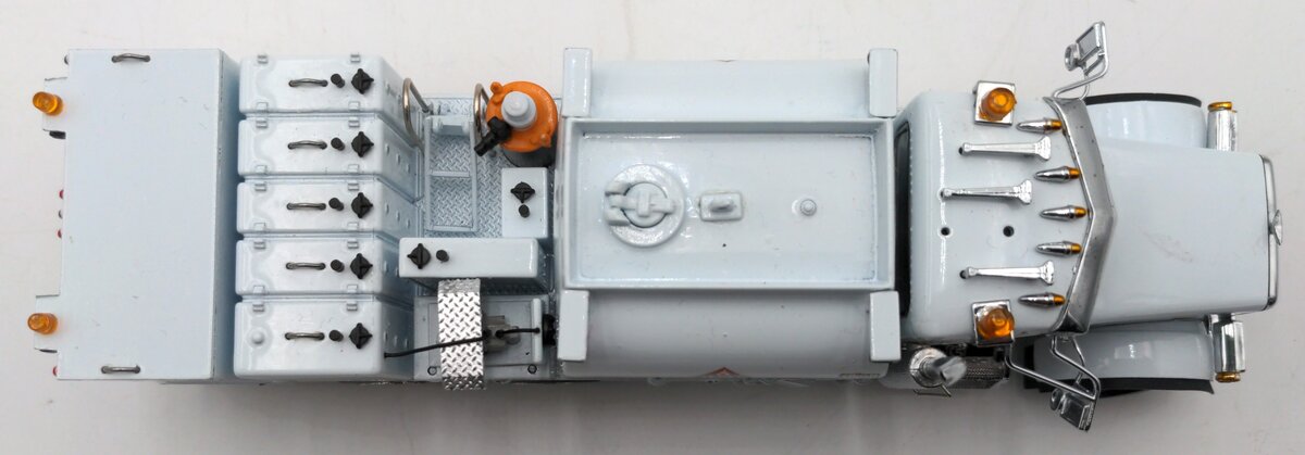 Sword Models SW2041-W 1:50 White Peterbilt 357 w/Elliot Fuel and Lube Body LN