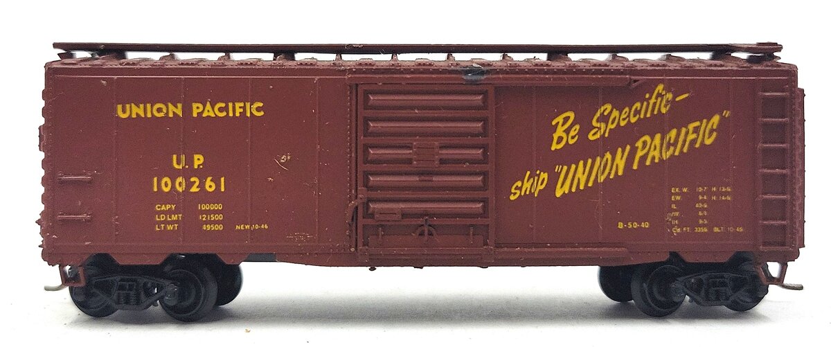 Roco 28505 N Scale Union Pacific Boxcar #100261 EX