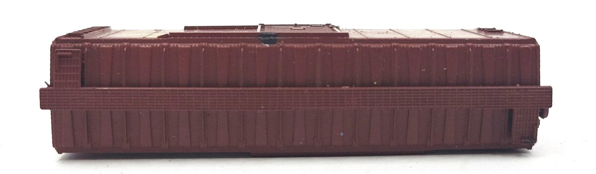 Roco 28505 N Scale Union Pacific Boxcar #100261 EX