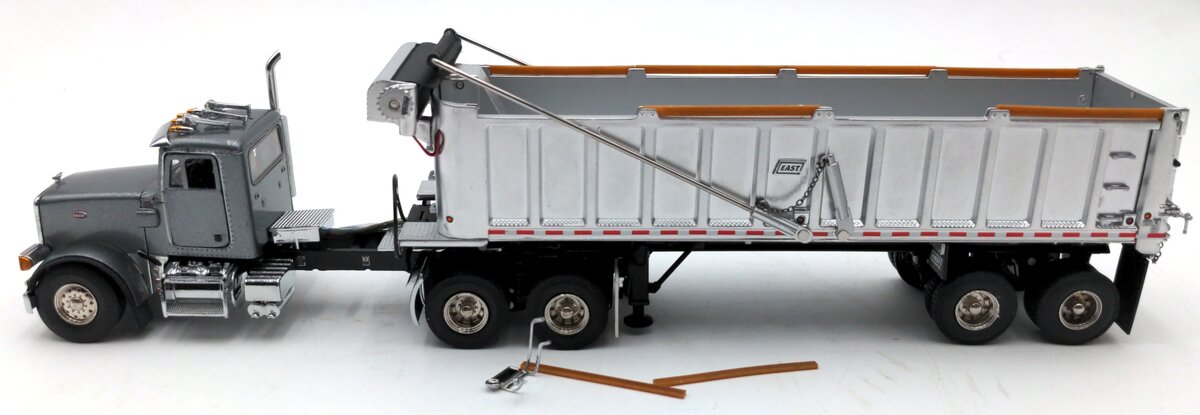 Sword Models SW2044-G 1:50 Scale Diecast Peterbilt 357 w/ East Dump Trailer LN