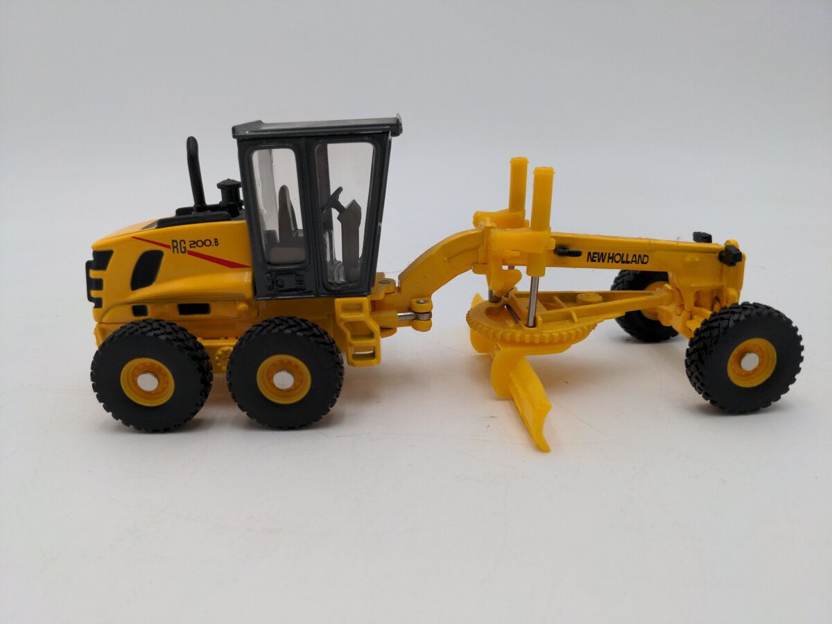 Ertl 1:50 Scale Diecast New Holland RG200.B Grader EX