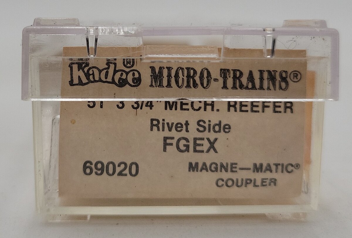 Micro-Trains 06900020 N FGEX 51' 3 3/4" Rivet Side Mechanical Reefer #10208 EX/Box