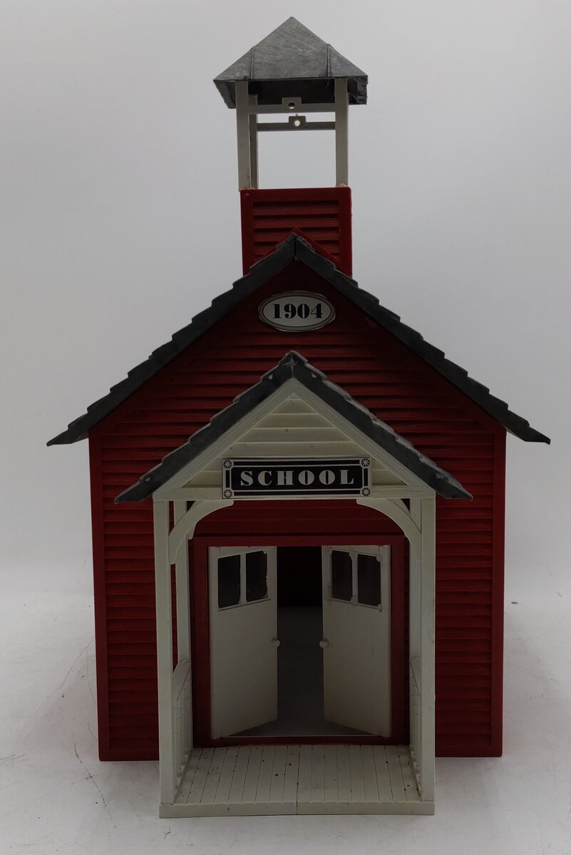Piko 62243 G Scale Little Red Schoolhouse EX