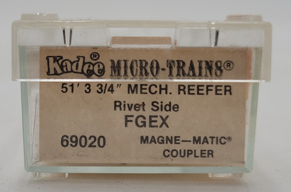 Micro-Trains 06900020 N FGEX 51' 3 3/4" Rivet Side Mechanical Reefer #10203 EX/Box