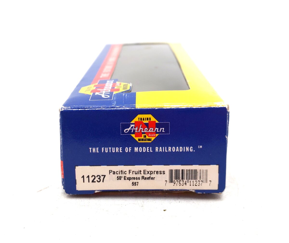Athearn 11237 N Scale PFE 50' Express Reefer #557 LN/Box