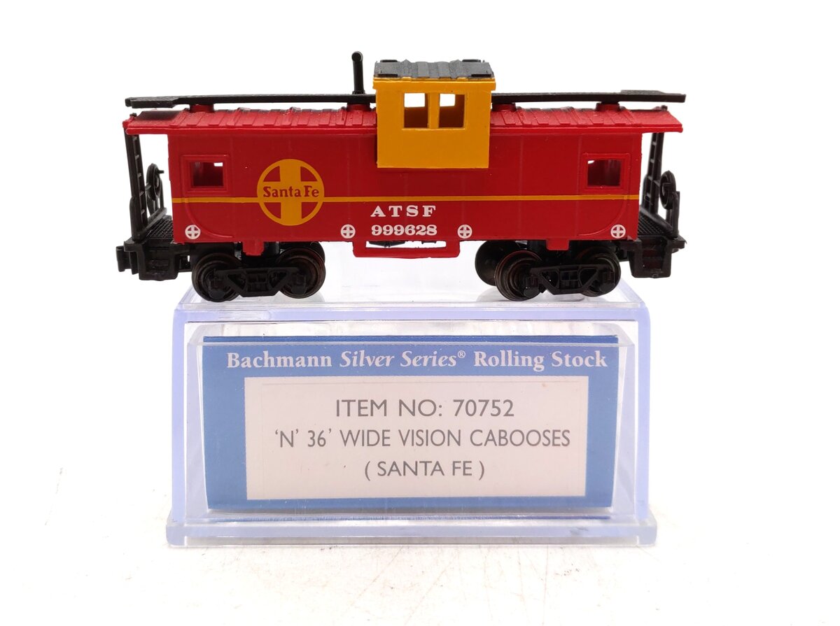 Bachmann 70752 Santa Fe 36' Wide Vision Caboose LN/Box