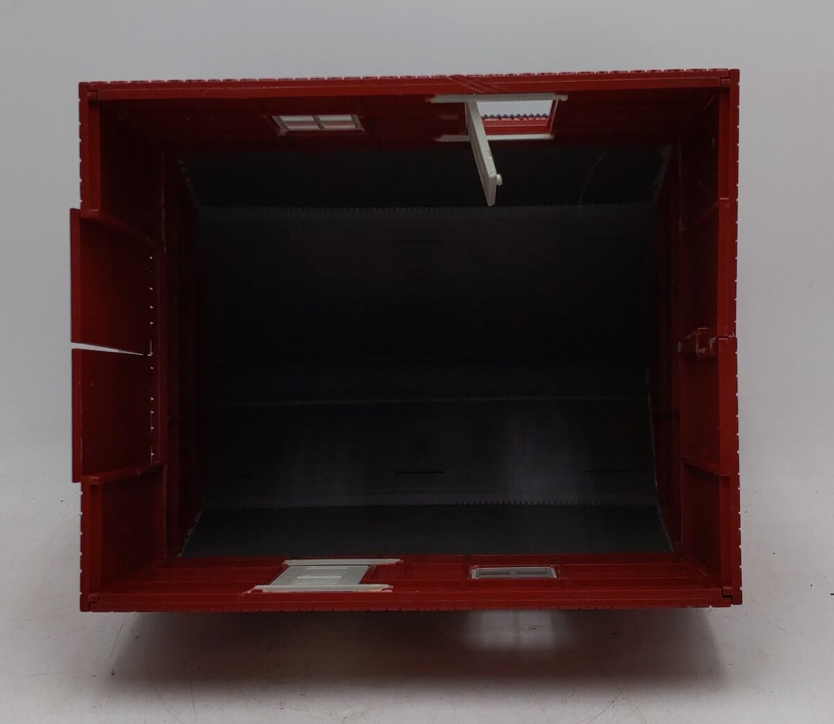 Pola 1812 Red Miller‘s Barn Building Kit EX