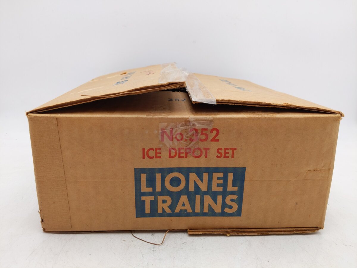 Lionel 352 Vintage O Postwar Operating Icing Station VG/Box