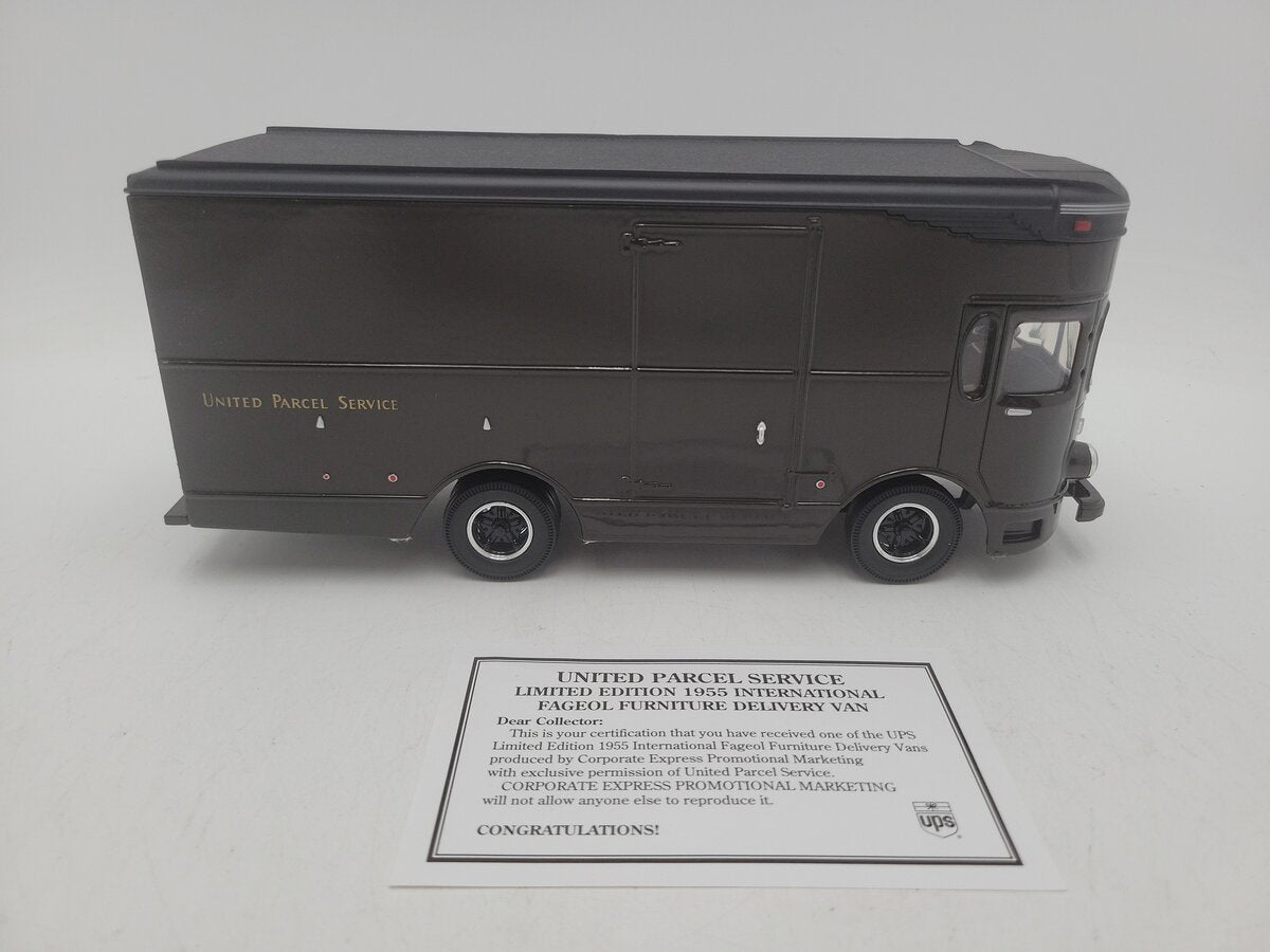 Corporate Express UP1955 1:28 Scale UPS 1955 Fageol Furniture Delivery Van EX/Box