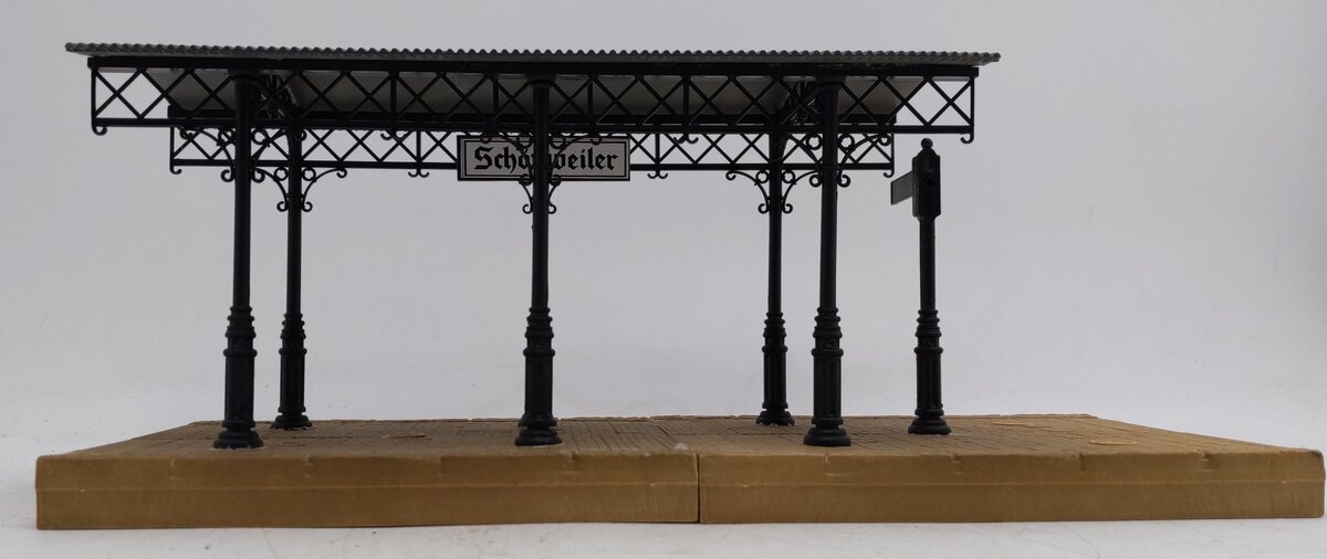 Pola 330908 G Covered Passenger Platform EX