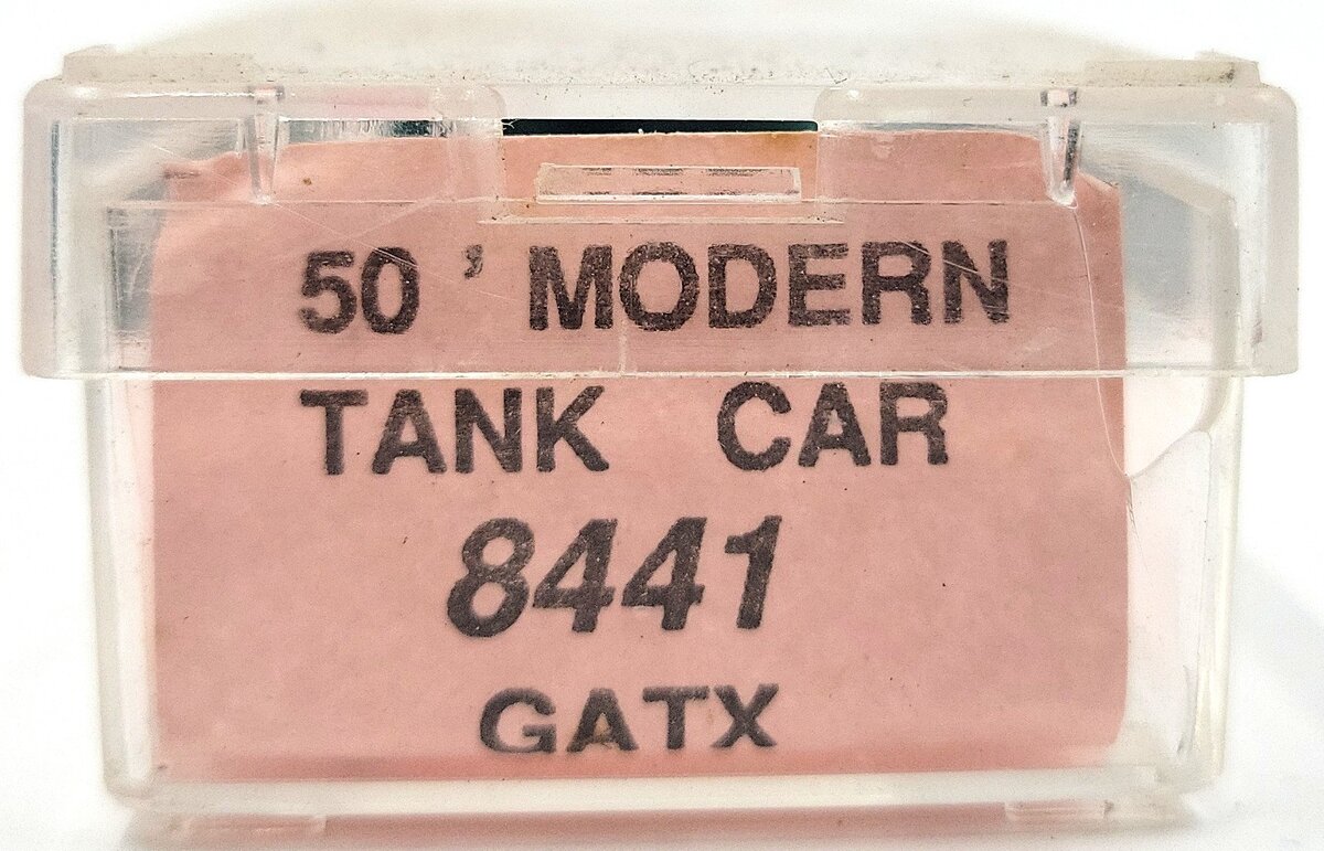 Roundhouse 8441 N Scale GATX 50' Modern Tank Car #52600 EX/Box