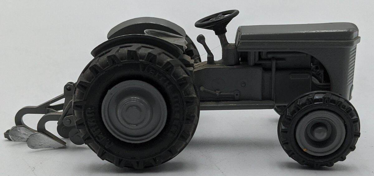 Conrad 5012 1:50 Diecast Massey Ferguson Tractor w/Plow NIB
