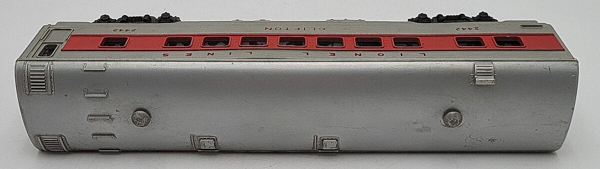 Lionel 2442 Vintage O Lionel Lines Clifton Red Stripe Illuminated Passenger Car VG/Box