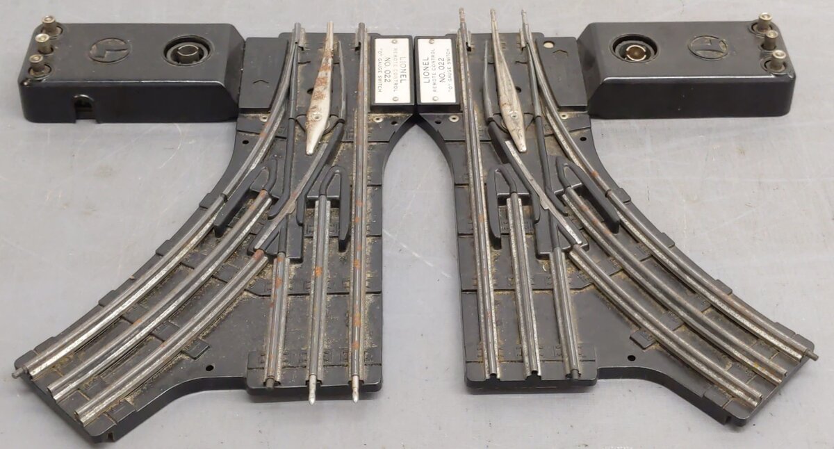 Lionel 022 Vintage O Gauge Left-Hand & Right-Hand Electric Remote Switches/Box