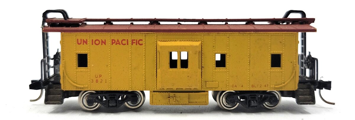 Con-Cor 1251L N Scale Union Pacific Bay Window Caboose #3821 EX