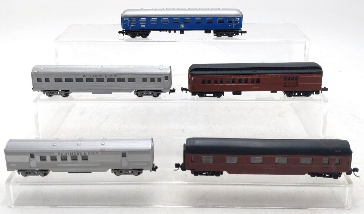 Arnold & Bachmann & Other N Scale Assorted Passenger Cars [5] EX