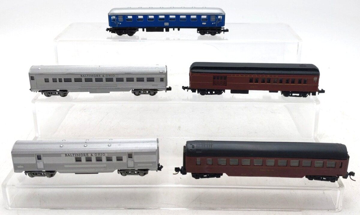 Arnold & Bachmann & Other N Scale Assorted Passenger Cars [5] EX