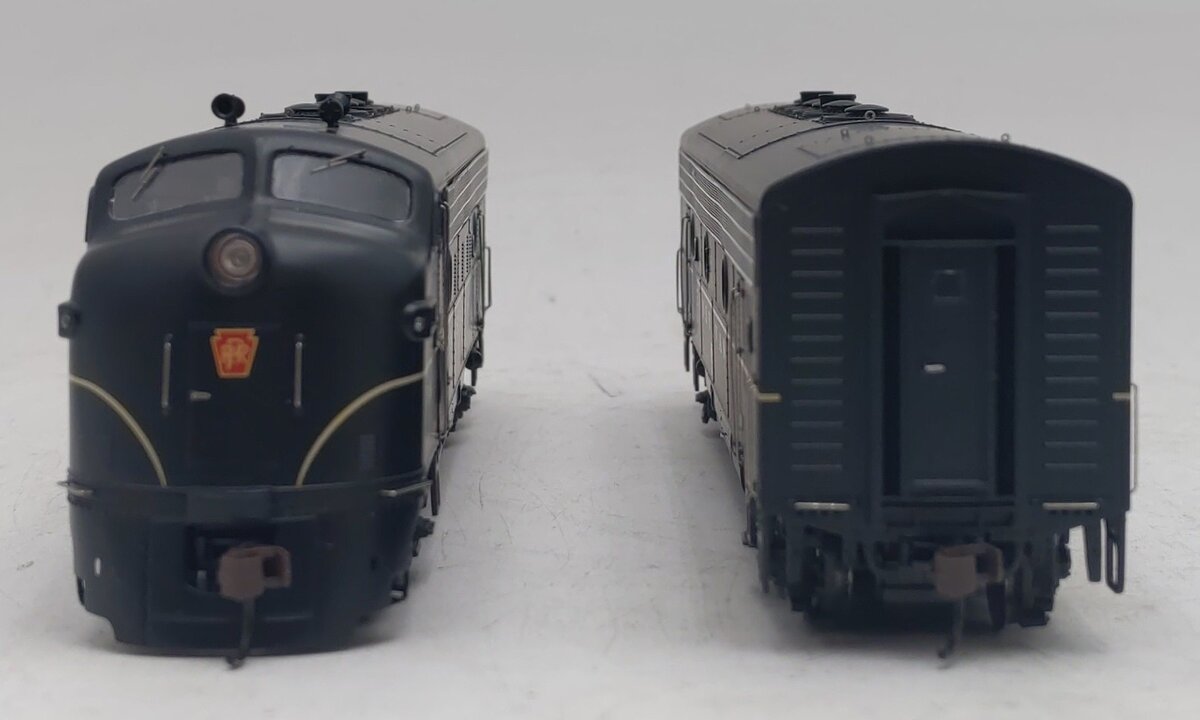 Athearn G1501C HO Scale Pennsylvania F7A-F7B Diesel Locomotives #9673 LN/Box