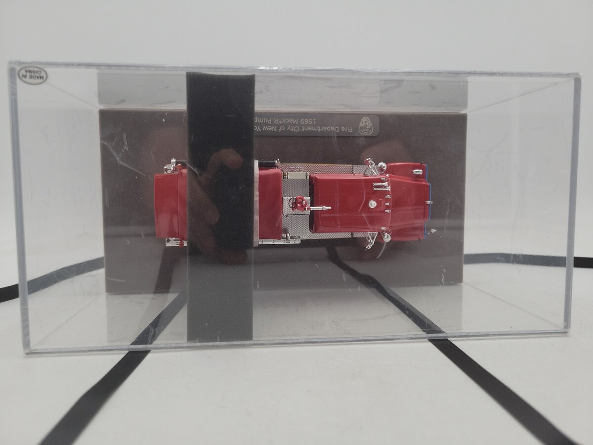 Fire Replicas FR074-305 1:50 Queens FDNY 1969 Mack R Pumper Bicentennial Engine LN/Box