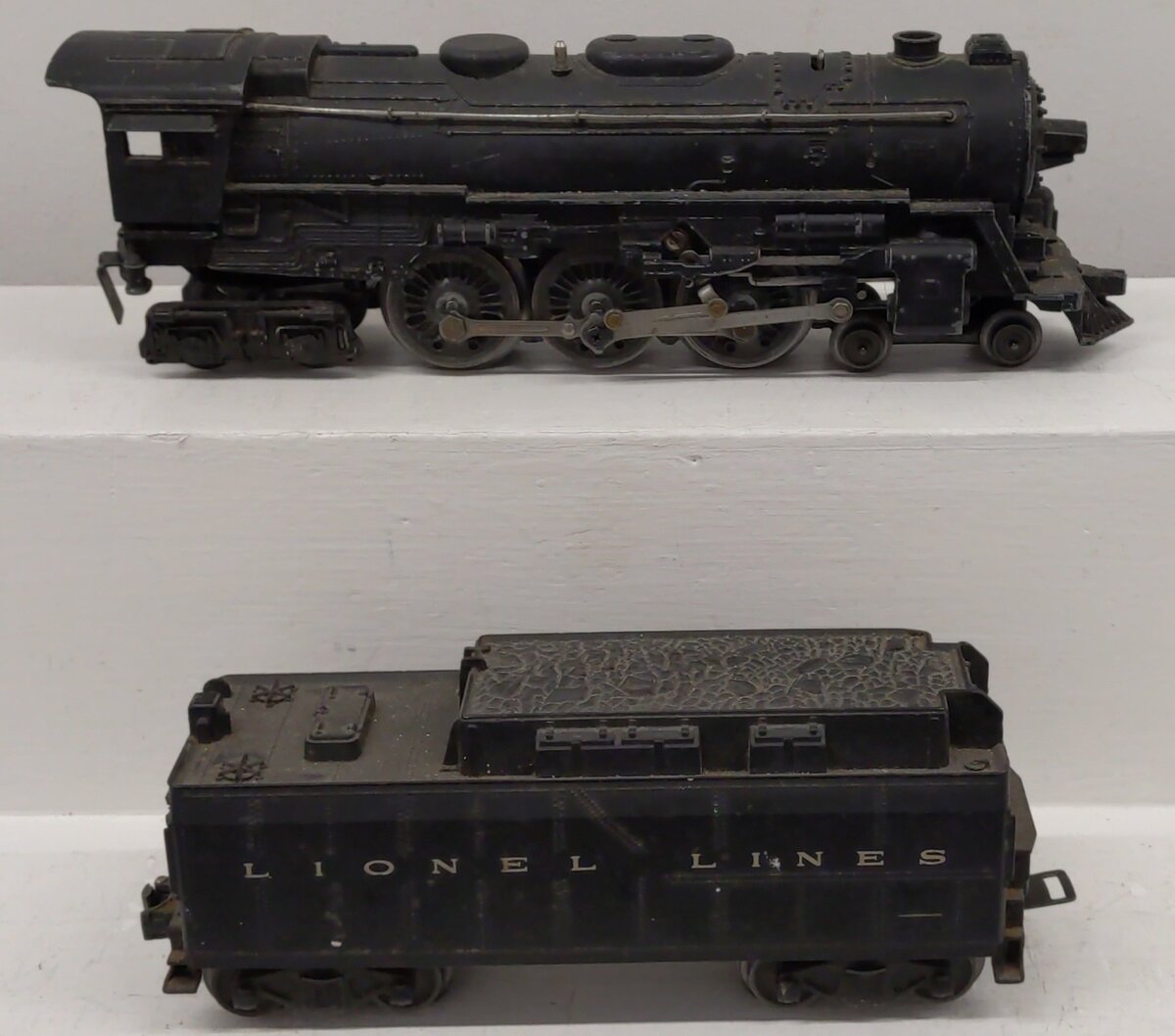 Lionel 2055 Vintage O 4-6-4 Hudson Steam Locomotive with 6026W Tender VG