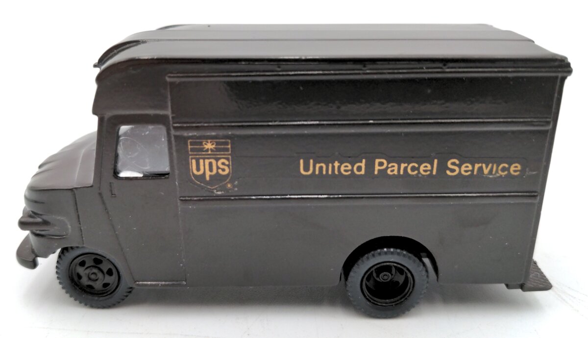 UPS 1:87 Scale Diecast United Parcel Service Van EX