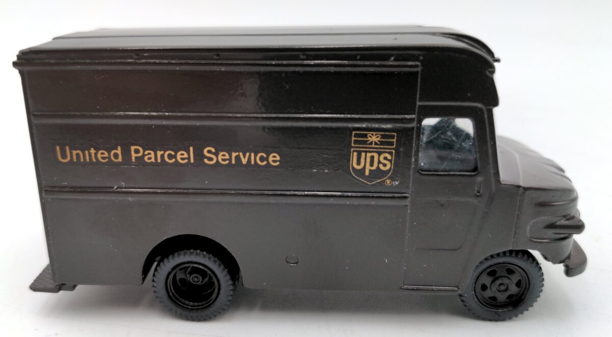 UPS 1:87 Scale Diecast United Parcel Service Van EX