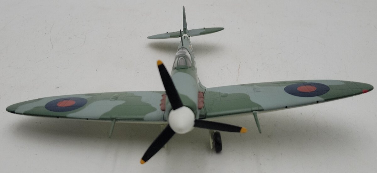 Franklin Mint B11E779 1:48 Diecast Navy Supermarine Spitfire VG/Box