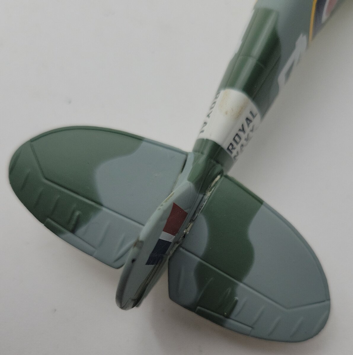 Franklin Mint B11E779 1:48 Diecast Navy Supermarine Spitfire VG/Box