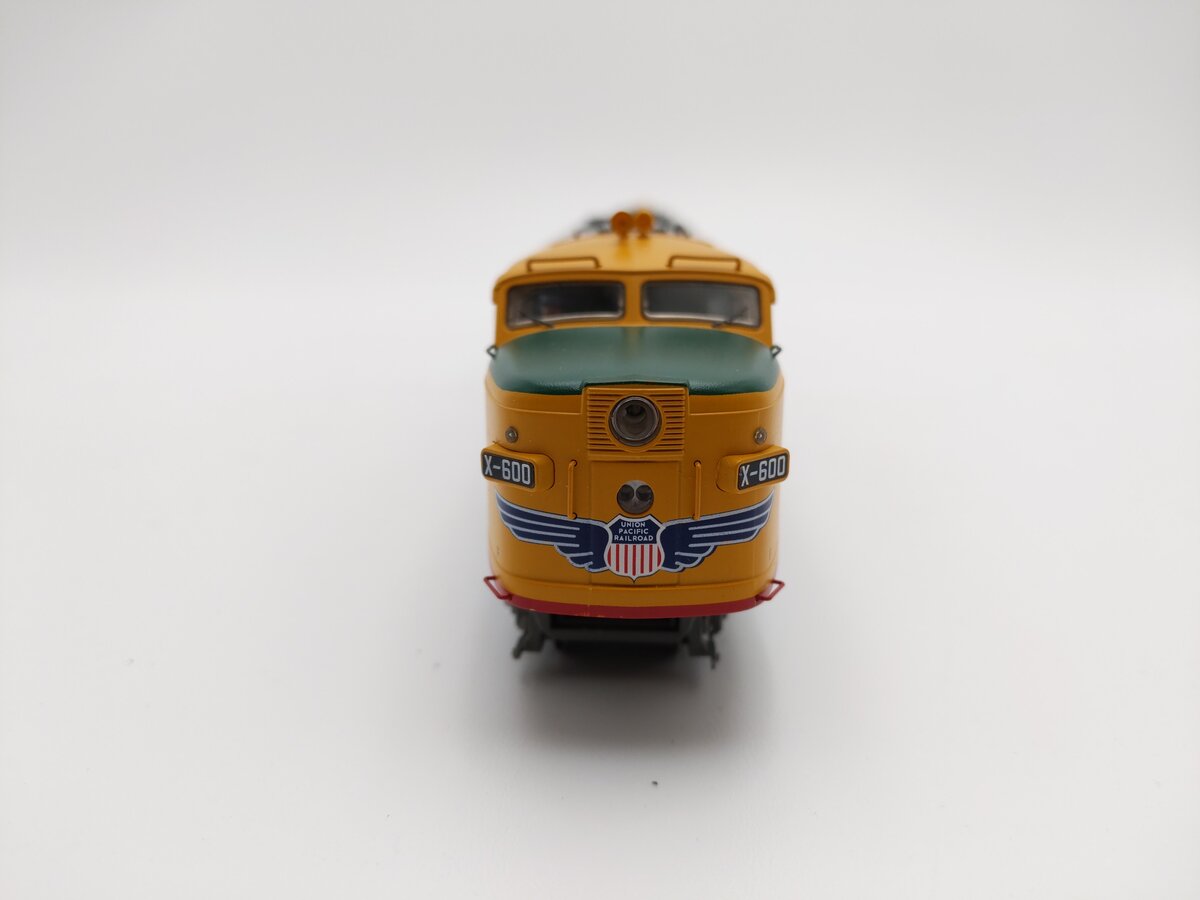 Marklin 49610/37610 HO Union Pacific Alco PA Diesel Locomotive Set - Digital VG