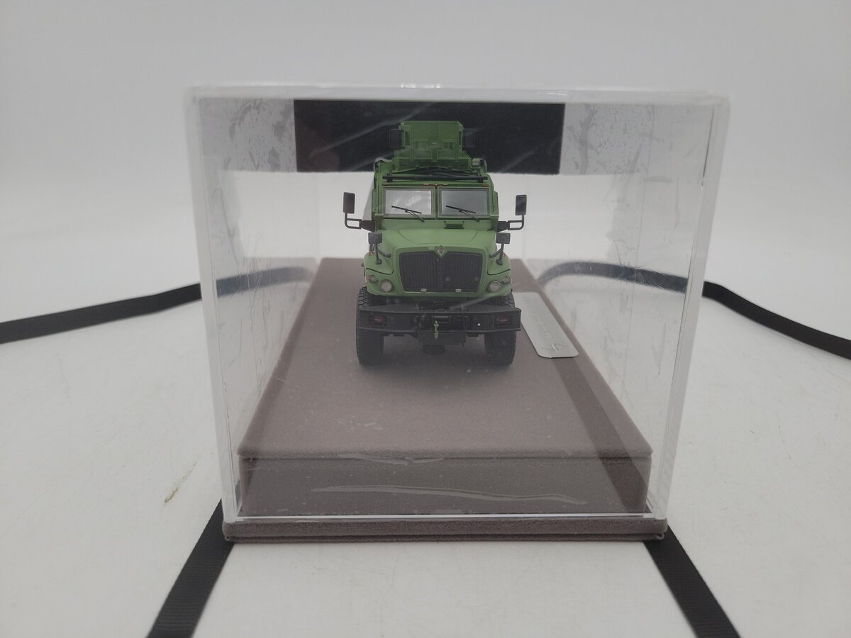 Fire Replicas FR107B-3 1:50 Scale Green International MRAP 4 x 4 Limited Edition LN/Box