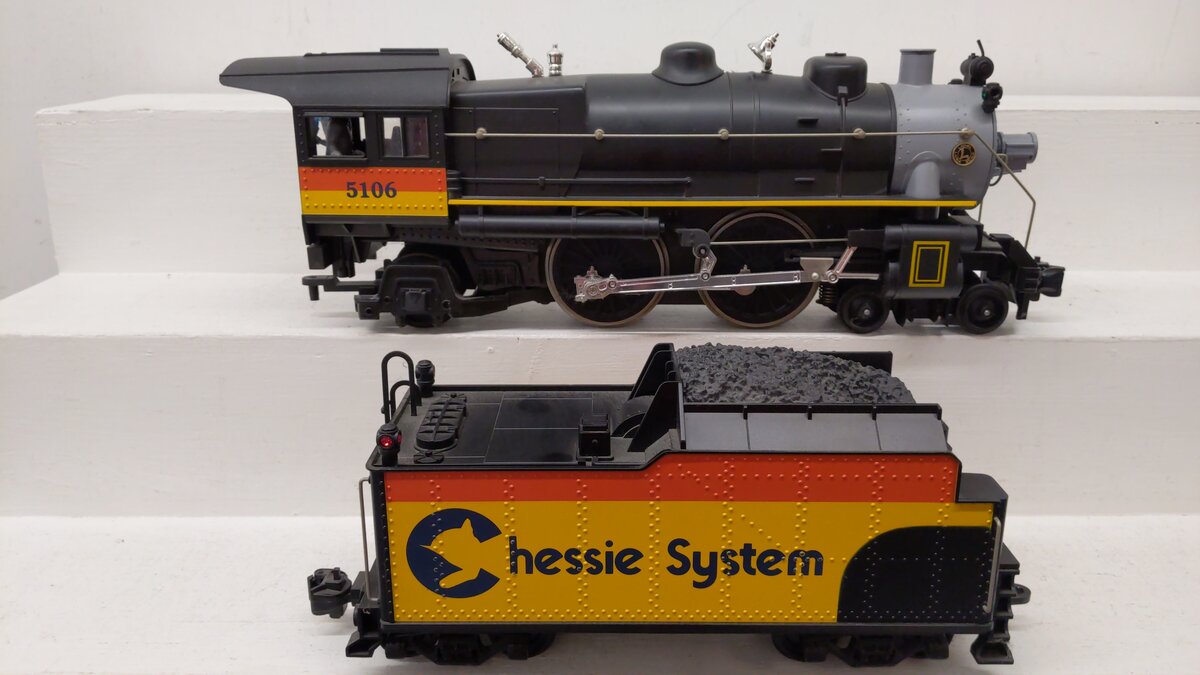 Lionel 8-85106 G Scale Chessie 4-4-2 Steam Locomotive & Tender VG