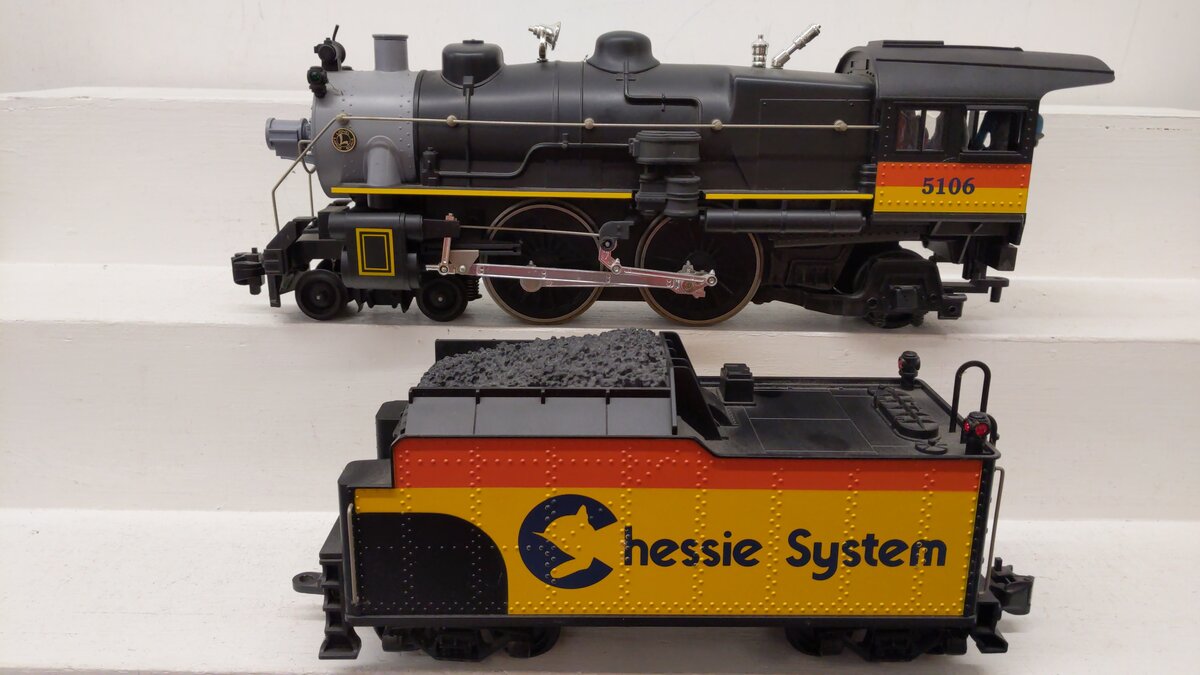 Lionel 8-85106 G Scale Chessie 4-4-2 Steam Locomotive & Tender VG