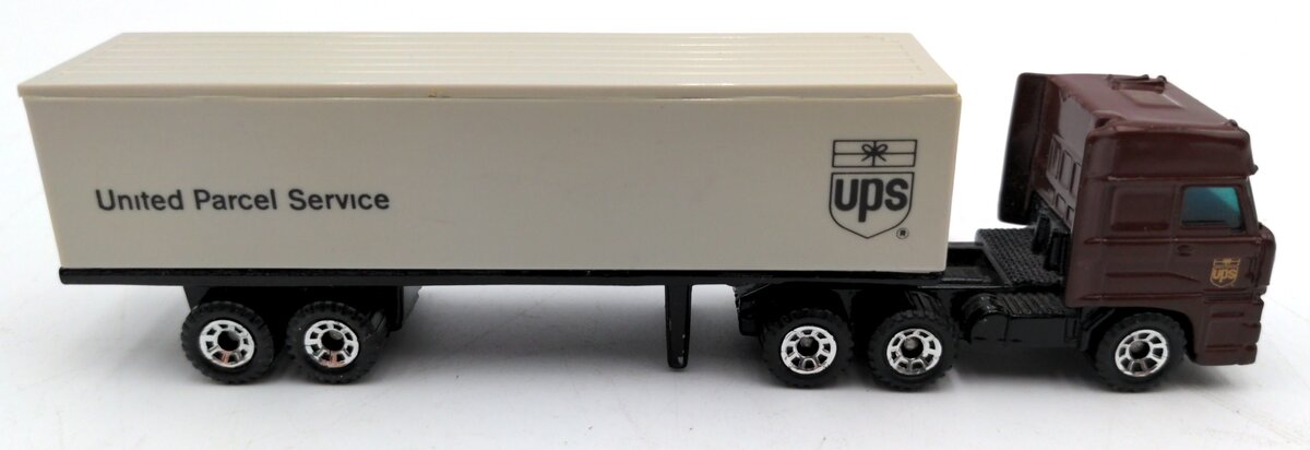 Matchbox 1:86 1987 DAF 3300 Space Cab UPS Semi Truck EX