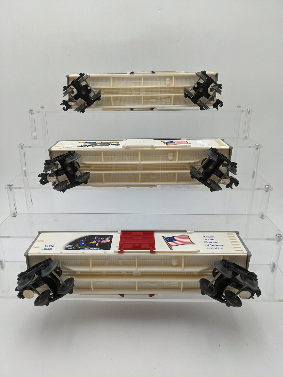 Lionel 6-19599 O Gauge Old Glory Series Boxcars (Set of 3) EX