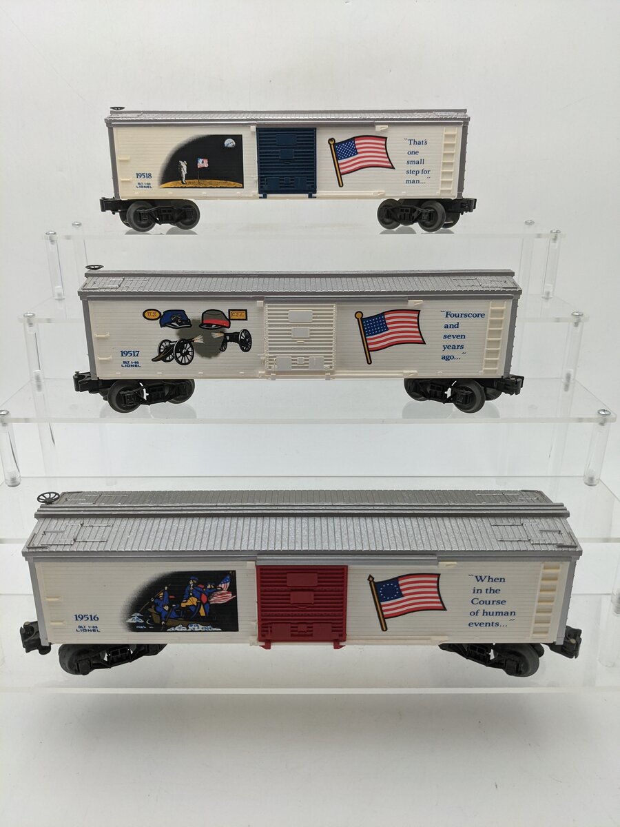 Lionel 6-19599 O Gauge Old Glory Series Boxcars (Set of 3) EX