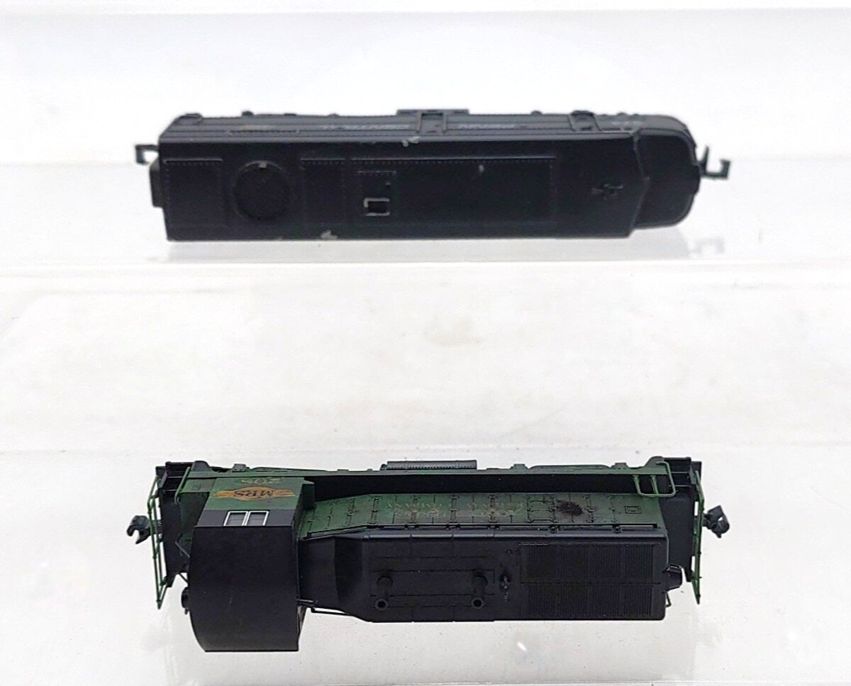 Arnold & Kato N Scale Assorted Custom Diesel Locomotive [2] VG
