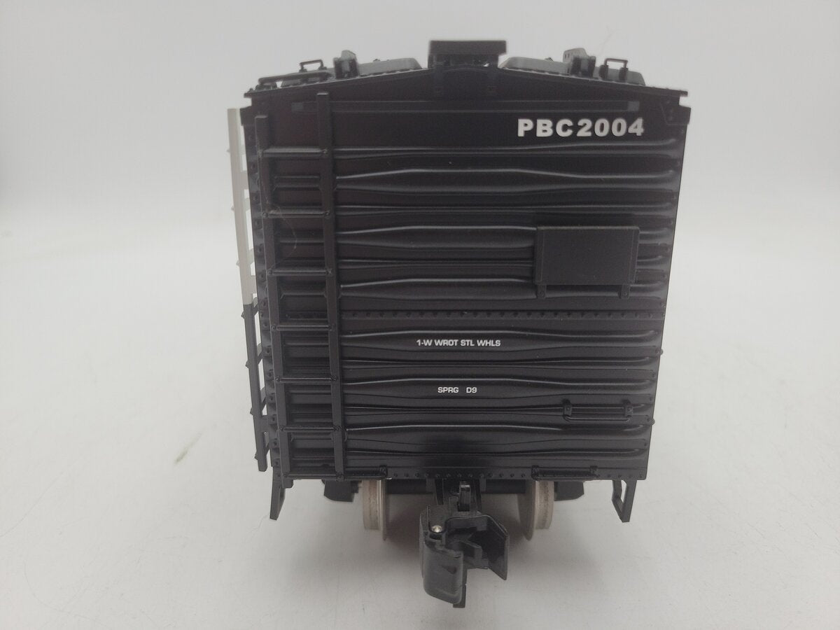 MTH 70-78011 G Scale Iron City 40' Black & White Reefer Car #2004 EX