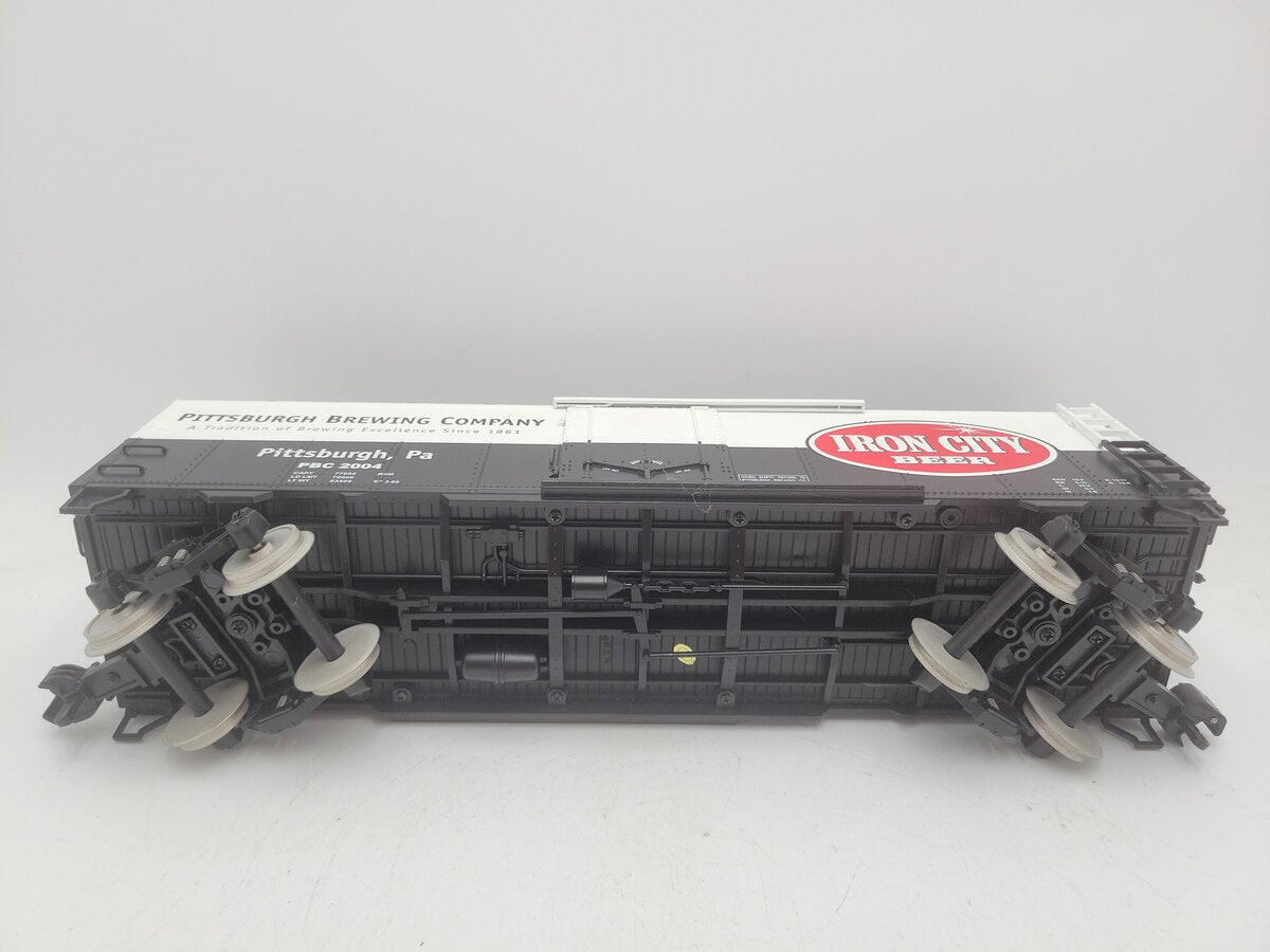 MTH 70-78011 G Scale Iron City 40' Black & White Reefer Car #2004 EX
