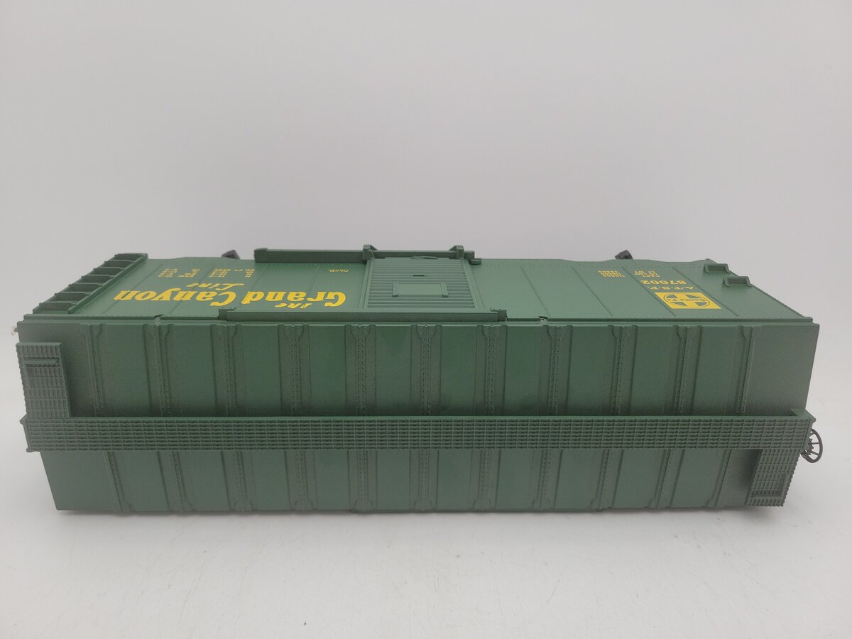 Lionel 8-87002 G Scale Santa Fe Boxcar EX
