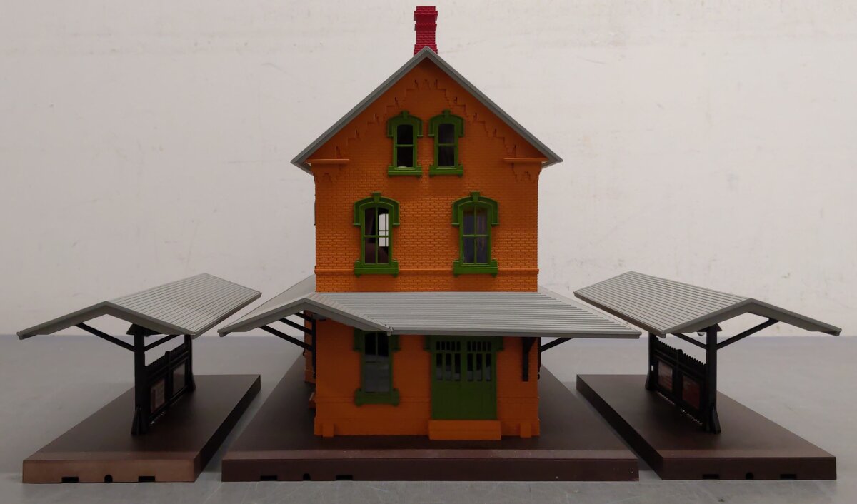 MTH 30-9005 O Gauge Passenger Station with 2 Platforms EX/Box