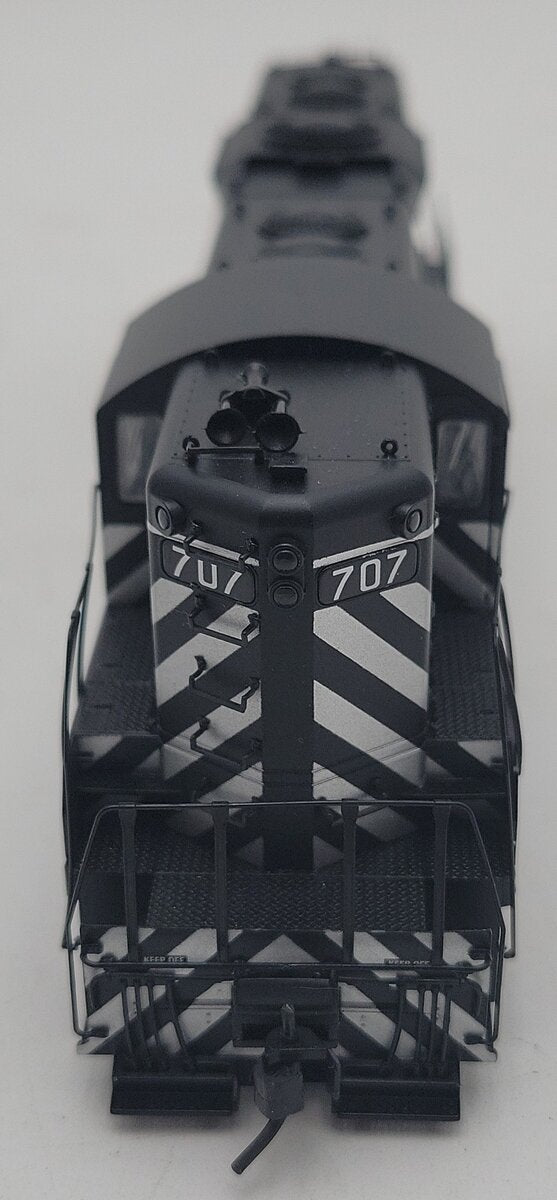 Proto 2000 23614 HO Scale ATSF EMD GP9 II Diesel Locomotive #707 EX