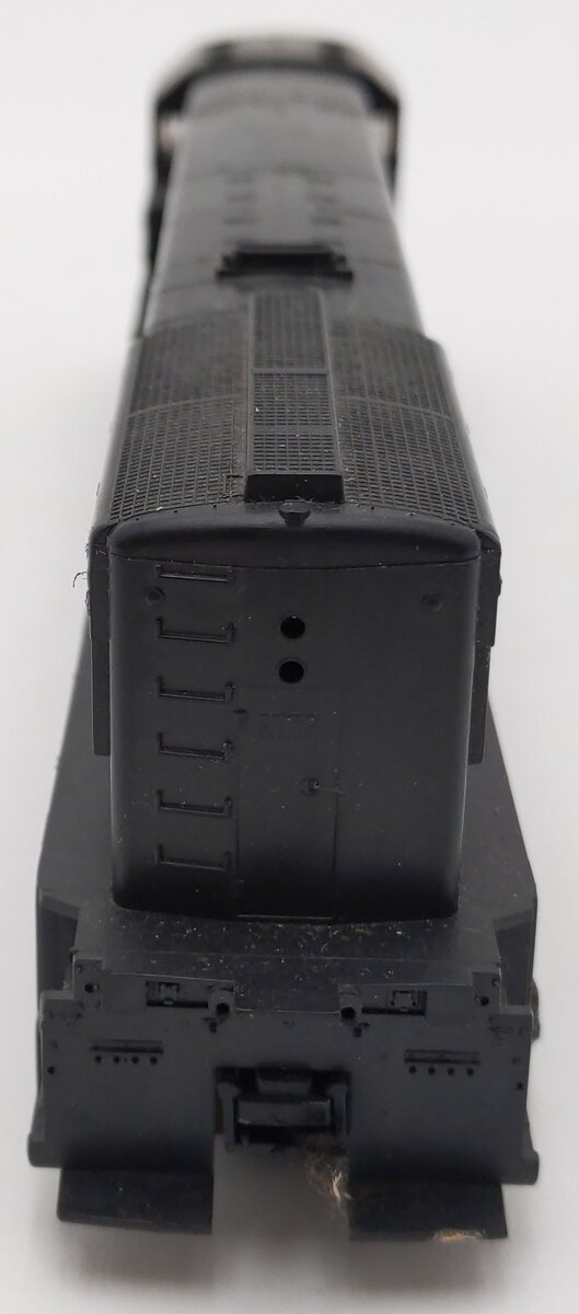 Athearn HO Scale Undecorated Diesel Locomotive VG