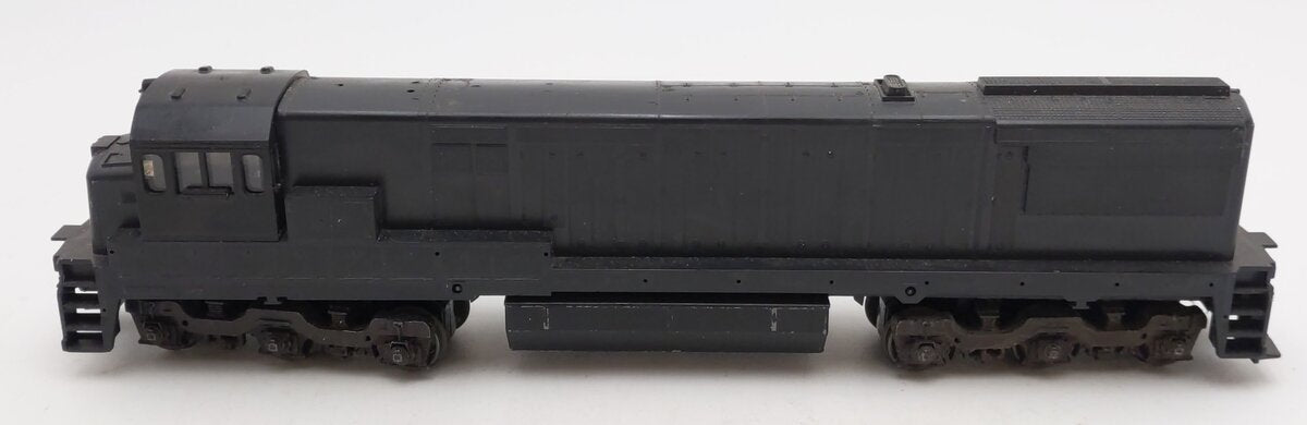 Athearn HO Scale Undecorated Diesel Locomotive VG