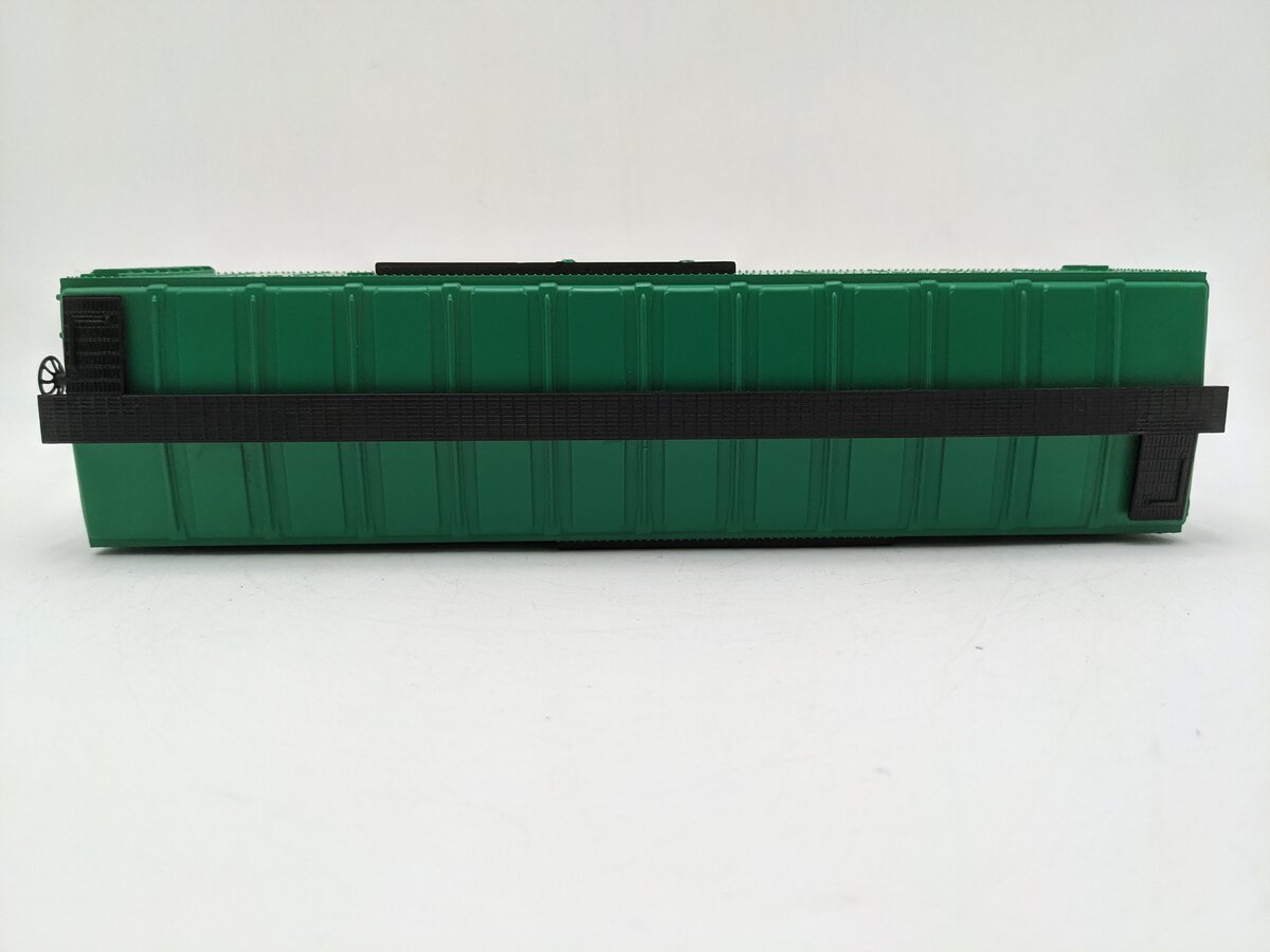 Lionel 6-9826 O Gauge New York Central Pittsburgh & Lake Erie Box Car EX