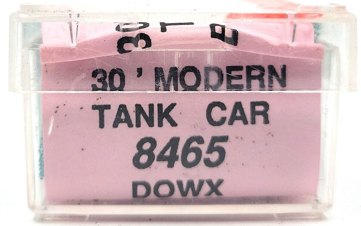 Roundhouse 8465 N Scale DOWX Single Dome Tank Car #3396 EX/Box