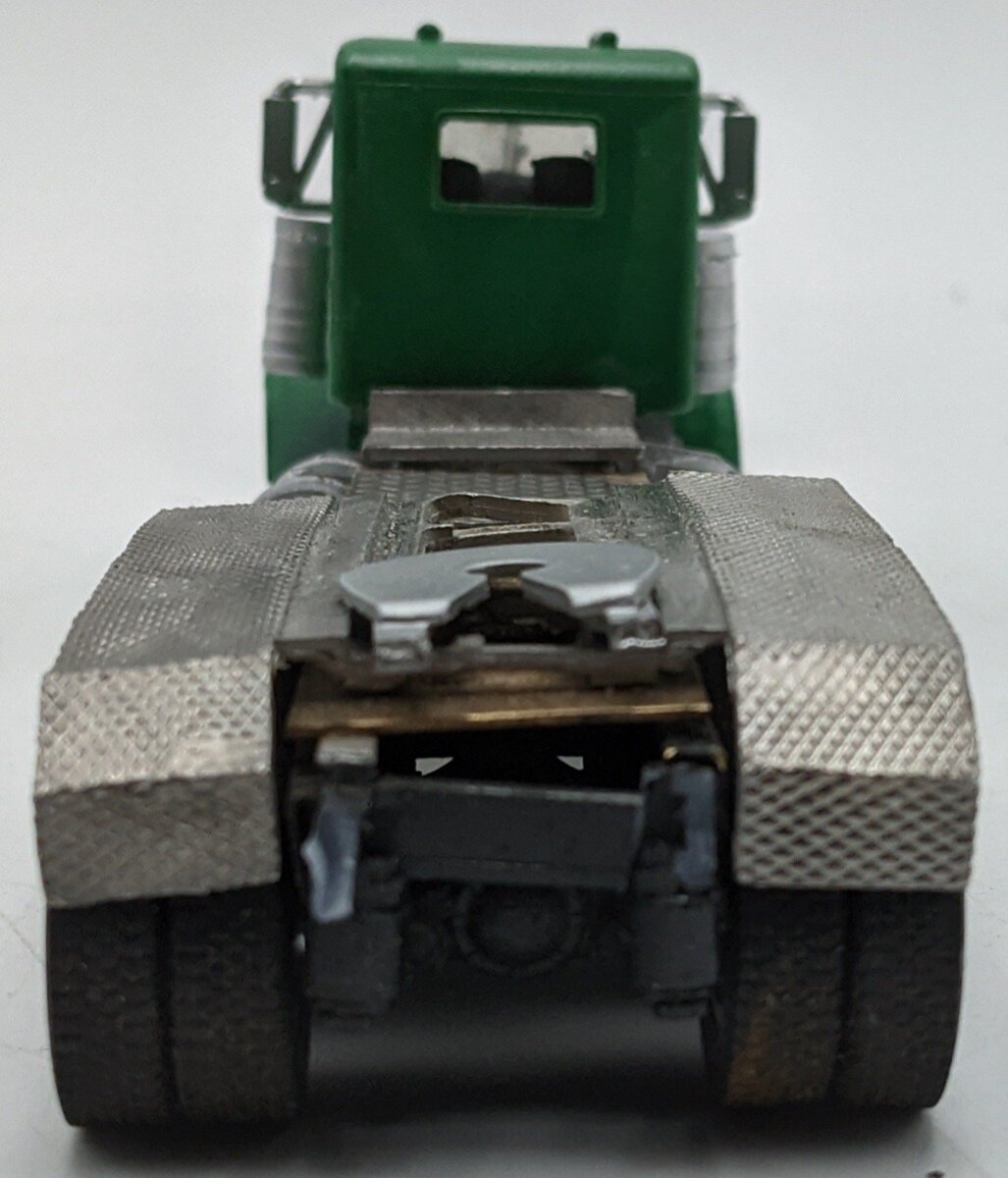 Custom Built 1:50 Diecast Custom KK-Kenworth W900 8X4 Tractor Green VG/Box