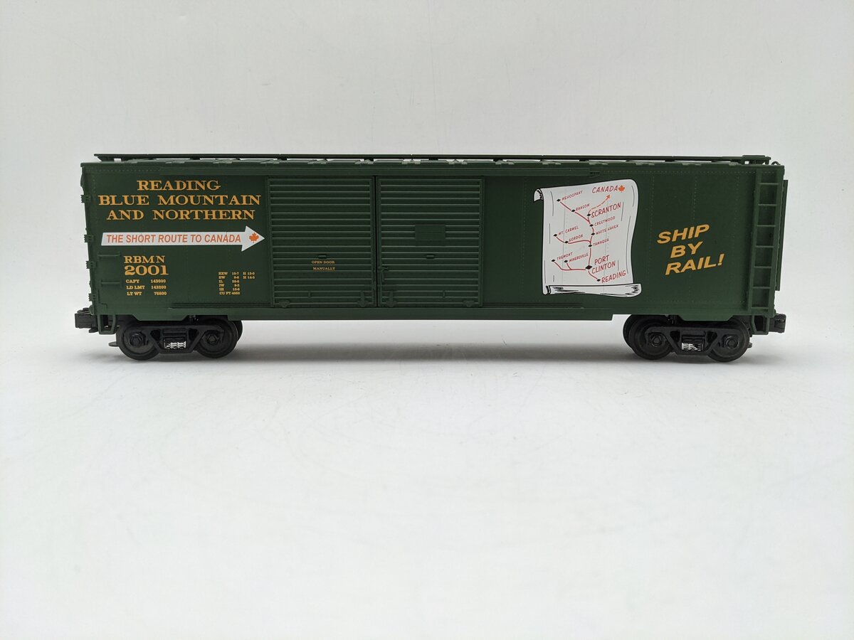 MTH 20-93088 O Gauge Reading Blue Mountain & Northern Boxcar #2001 EX