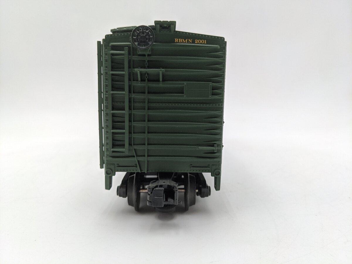 MTH 20-93088 O Gauge Reading Blue Mountain & Northern Boxcar #2001 EX