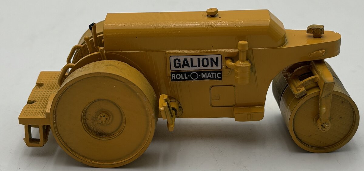 Galion Iron Works O Galion Roll-O-Matic 3-Wheeled 10-12 Ton Roller VG